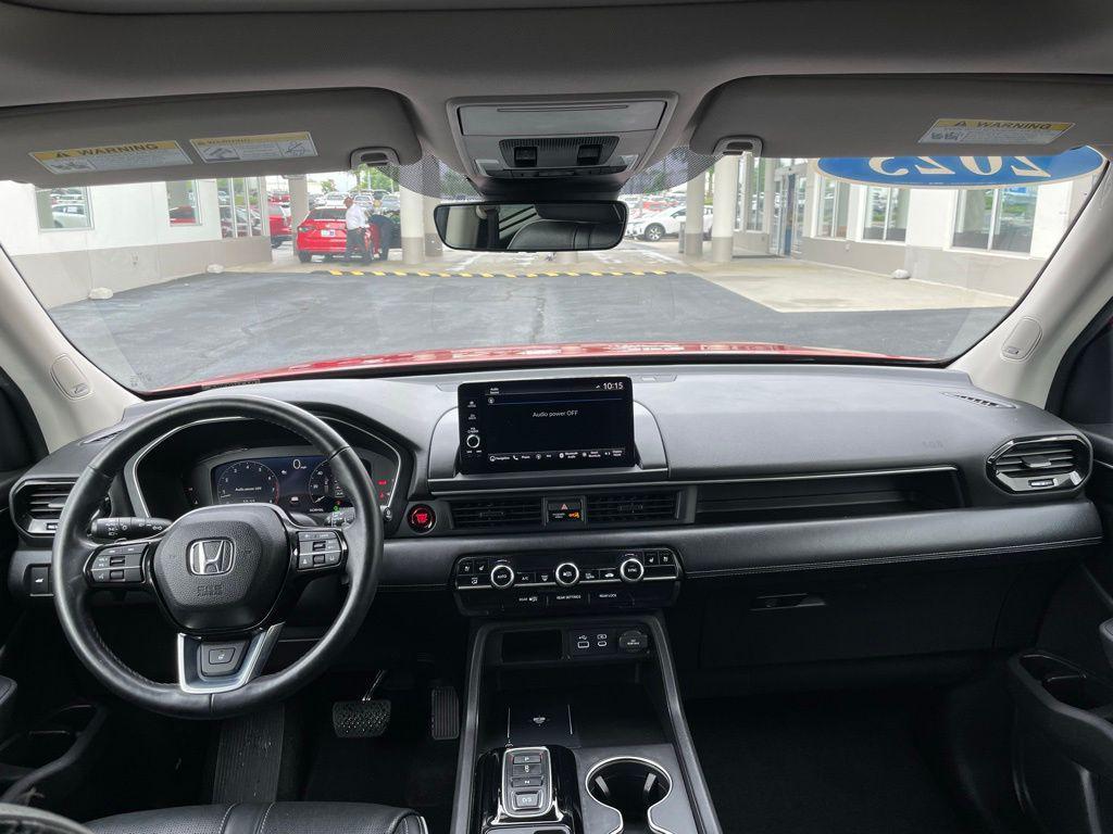 used 2023 Honda Pilot car, priced at $42,480