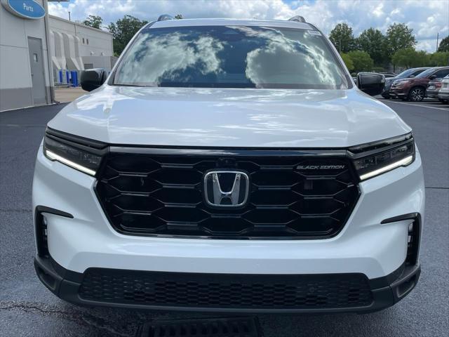 new 2025 Honda Pilot car, priced at $58,205