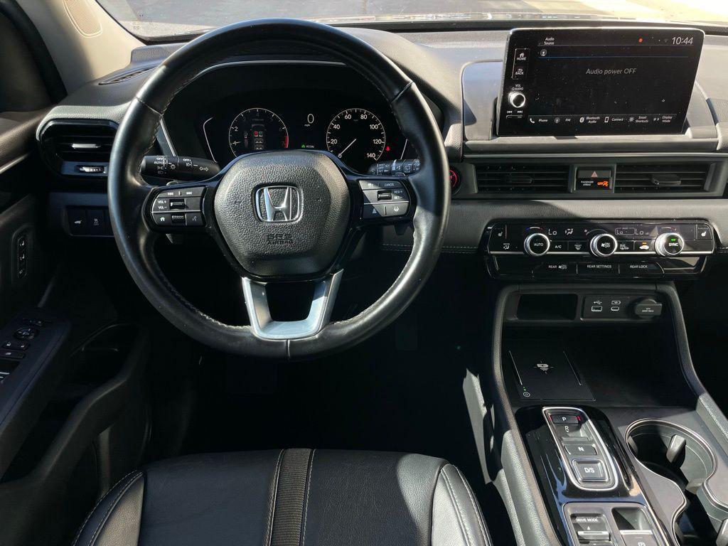 used 2024 Honda Pilot car, priced at $35,980