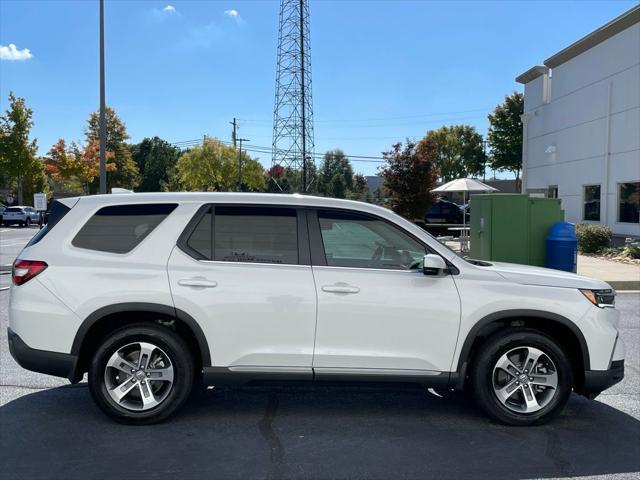 used 2025 Honda Pilot car, priced at $43,980