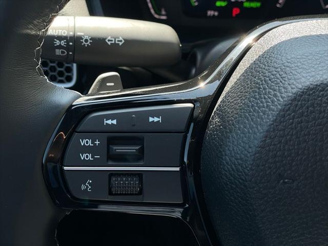 new 2025 Honda Civic Hybrid car, priced at $33,100