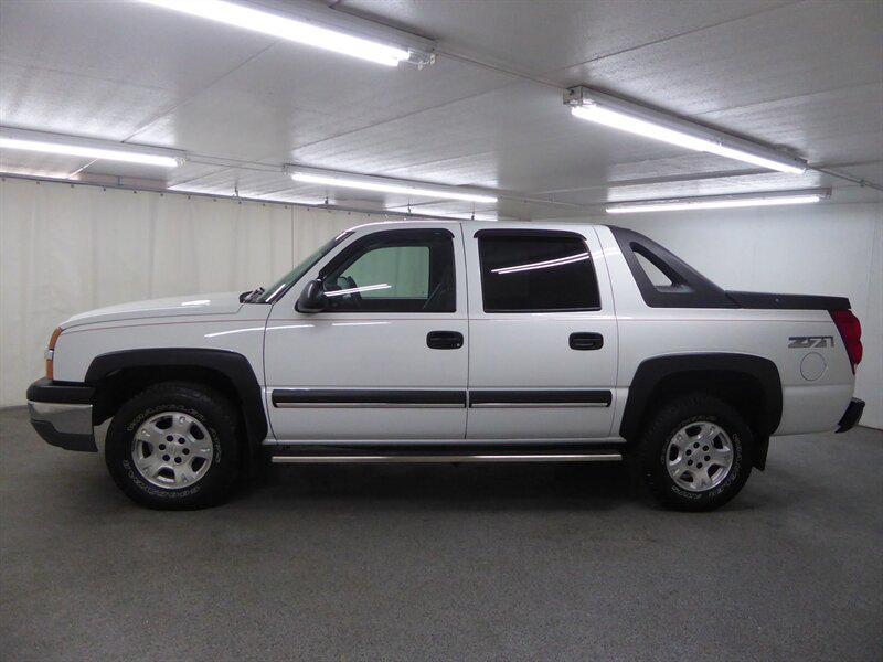 used 2003 Chevrolet Avalanche car, priced at $20,500