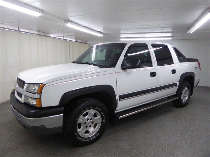 used 2003 Chevrolet Avalanche car, priced at $20,500