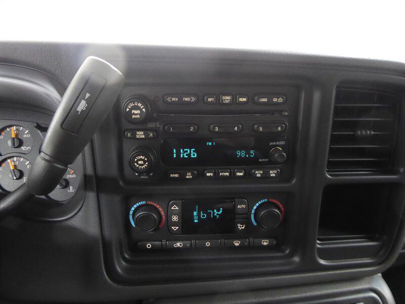 used 2003 Chevrolet Avalanche car, priced at $20,500