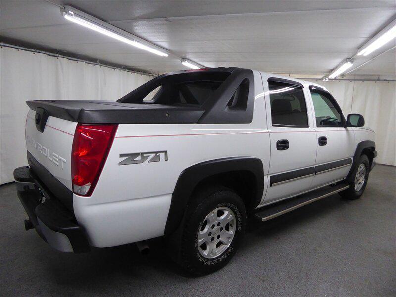 used 2003 Chevrolet Avalanche car, priced at $20,500