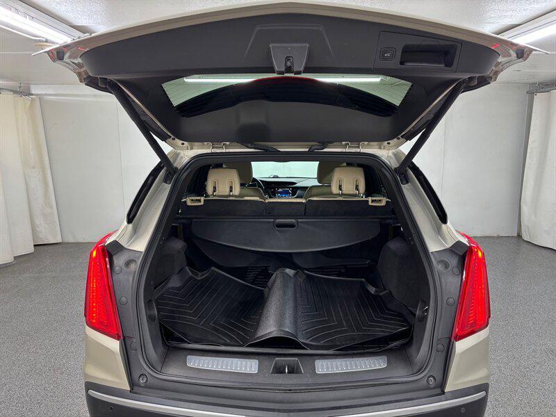 used 2017 Cadillac XT5 car, priced at $15,000