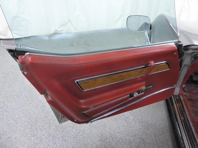 used 1976 Chevrolet Corvette car, priced at $9,000