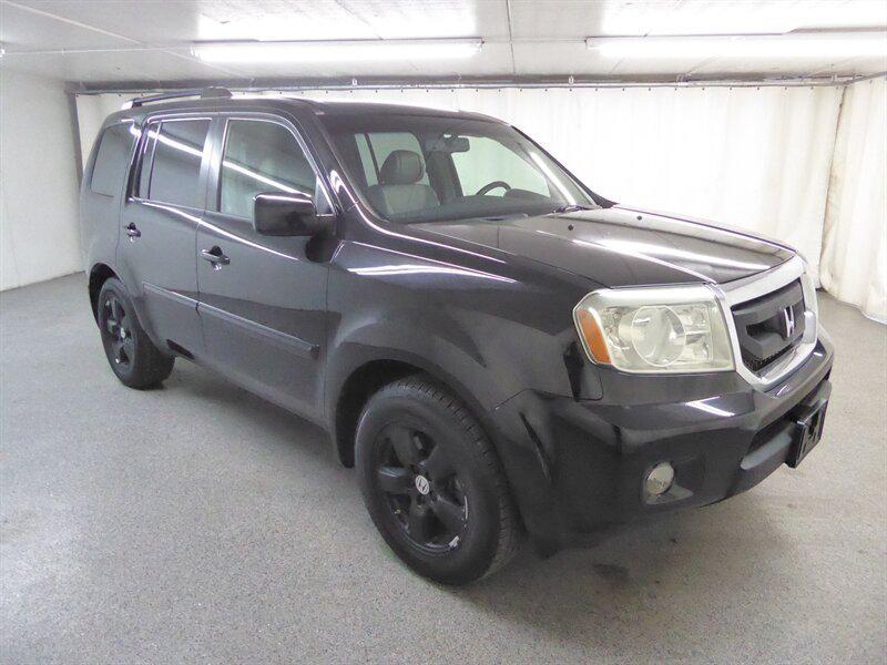 used 2009 Honda Pilot car, priced at $5,950