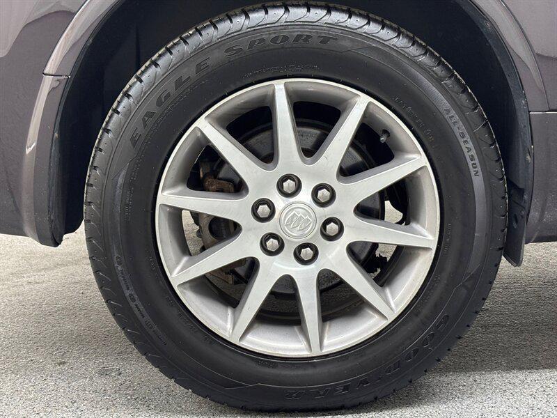 used 2015 Buick Enclave car, priced at $5,500