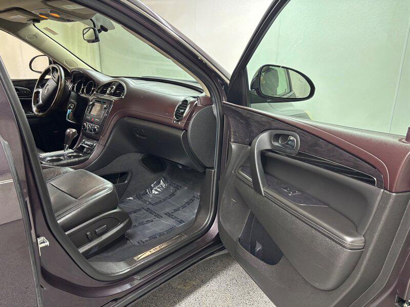 used 2015 Buick Enclave car, priced at $5,500