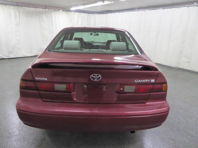 used 1998 Toyota Camry car, priced at $5,200