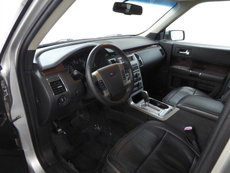 used 2009 Ford Flex car, priced at $4,500