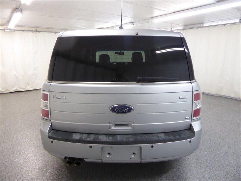 used 2009 Ford Flex car, priced at $4,500