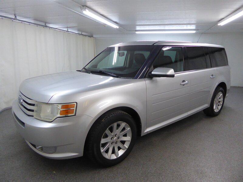 used 2009 Ford Flex car, priced at $4,500