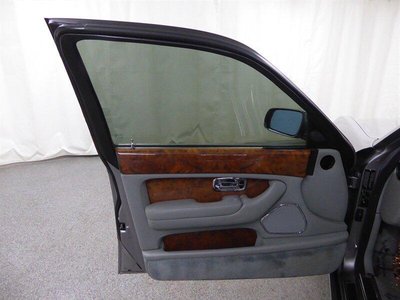 used 1999 Rolls-Royce Silver Seraph car, priced at $32,500