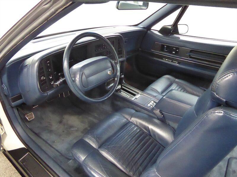 used 1991 Buick Reatta car, priced at $9,500