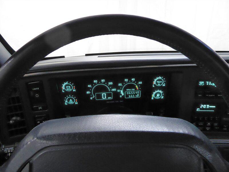 used 1991 Buick Reatta car, priced at $9,500