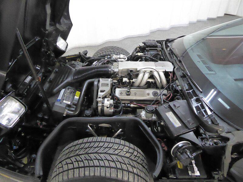 used 1990 Chevrolet Corvette car, priced at $8,500