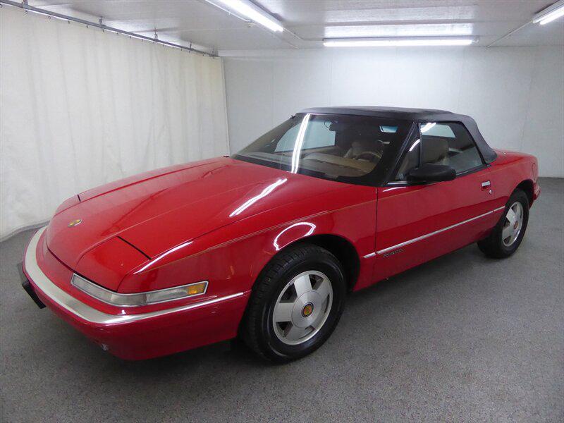 used 1990 Buick Reatta car, priced at $9,500