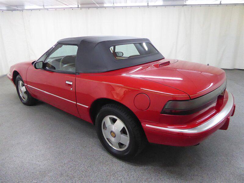 used 1990 Buick Reatta car, priced at $9,500