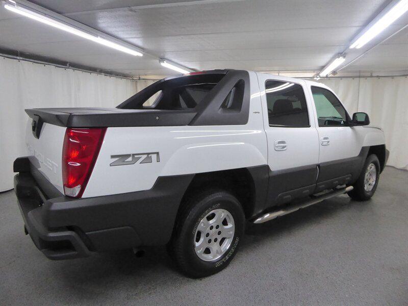 used 2003 Chevrolet Avalanche car, priced at $20,500
