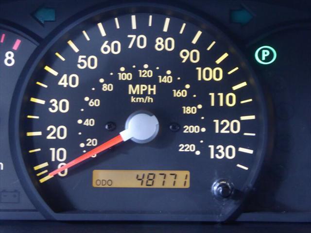 used 2004 Kia Sorento car, priced at $8,000