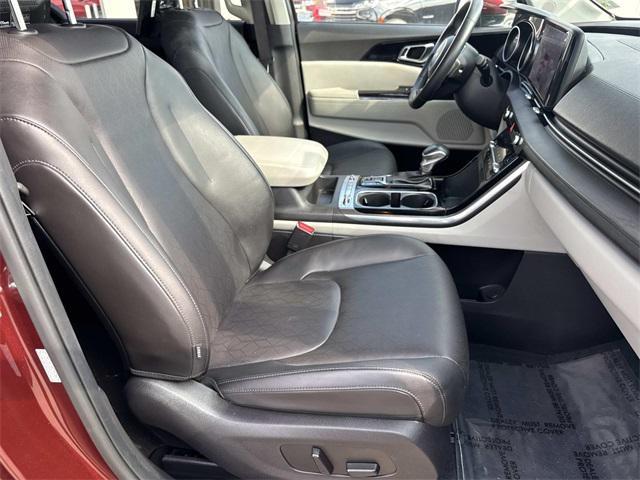 used 2022 Kia Carnival car, priced at $34,877