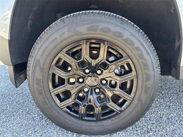 new 2026 Chevrolet Colorado car, priced at $30,280