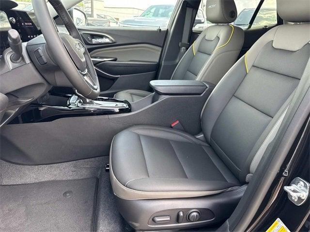new 2025 Chevrolet Trax car, priced at $25,730