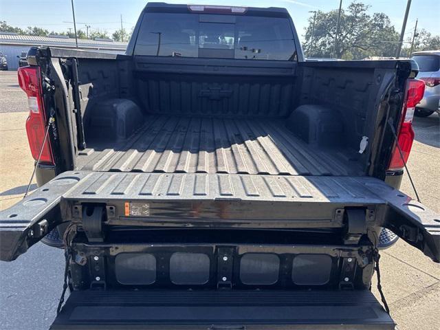 used 2022 Chevrolet Silverado 1500 car, priced at $40,990