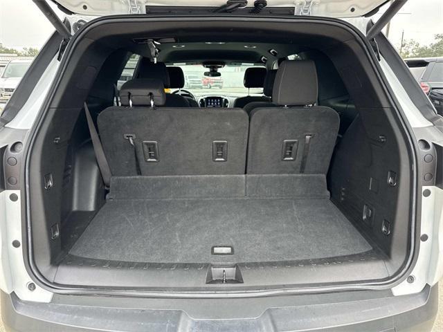used 2022 Chevrolet Traverse car, priced at $28,990
