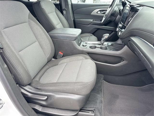 used 2022 Chevrolet Traverse car, priced at $28,990