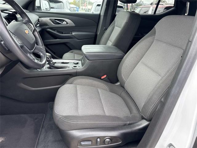 used 2022 Chevrolet Traverse car, priced at $28,990