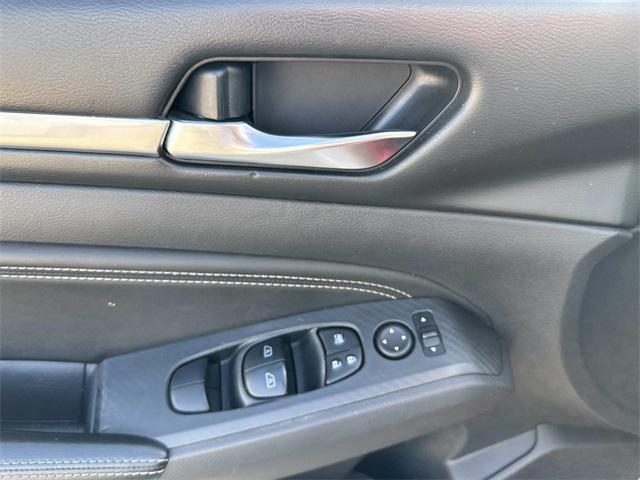 used 2019 Nissan Altima car, priced at $19,999