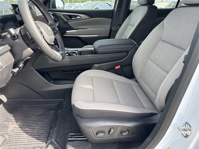 new 2026 Chevrolet Traverse car, priced at $46,524