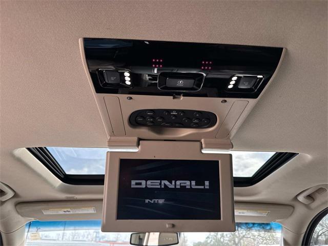 used 2019 GMC Yukon car, priced at $35,999