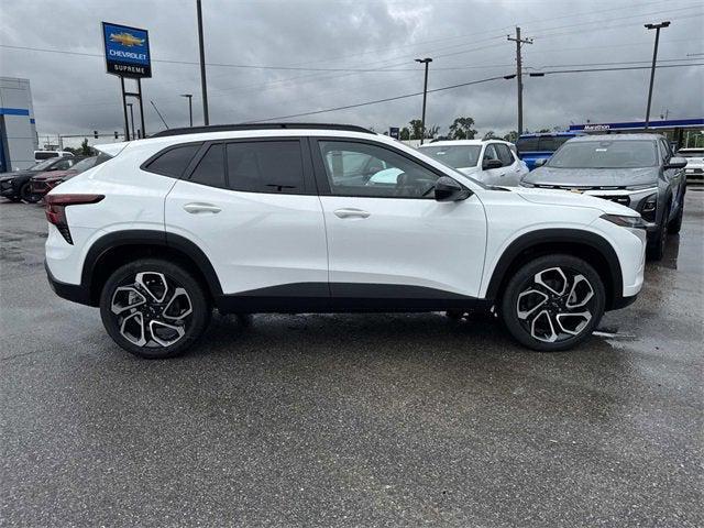 new 2025 Chevrolet Trax car, priced at $25,690