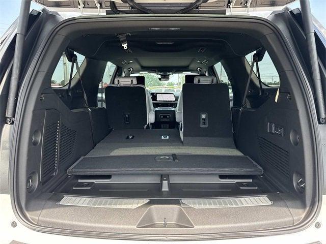 new 2025 Chevrolet Suburban car, priced at $86,428