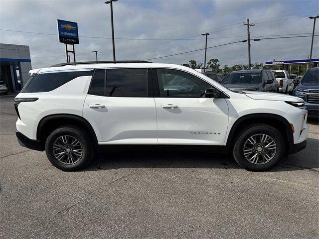 new 2026 Chevrolet Traverse car, priced at $43,130