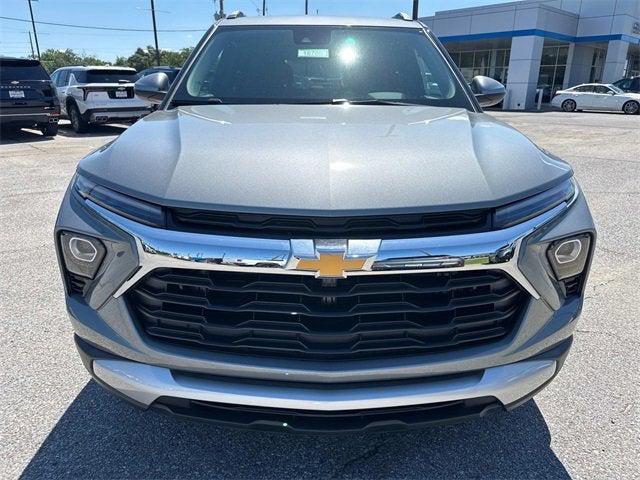 new 2025 Chevrolet TrailBlazer car, priced at $27,580