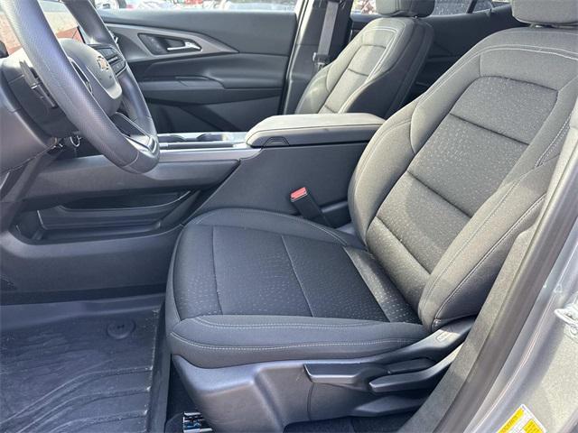 used 2025 Chevrolet Equinox EV car, priced at $27,877