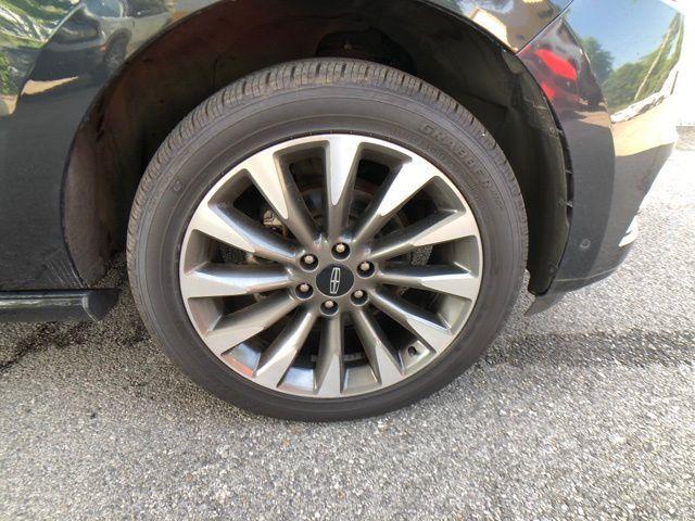 used 2021 Lincoln Navigator car, priced at $46,591