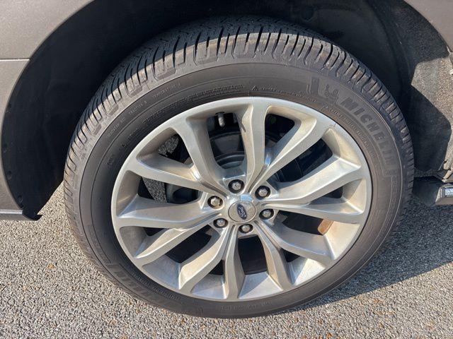 used 2018 Ford Expedition Max car, priced at $17,995