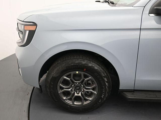 new 2025 Ford Expedition Max car, priced at $66,468