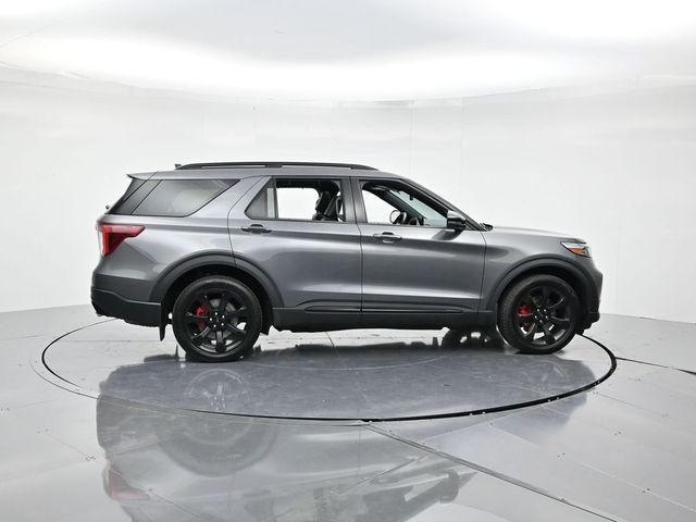 used 2022 Ford Explorer car, priced at $33,998