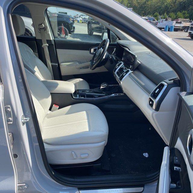 used 2022 Kia Sorento car, priced at $27,891