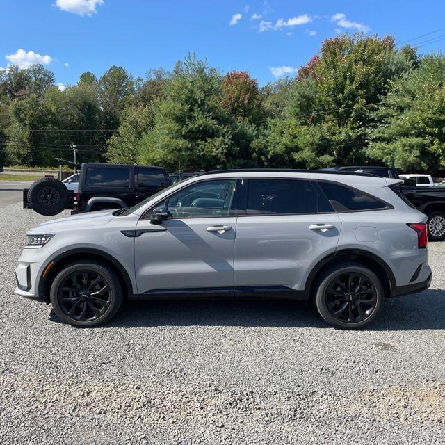 used 2022 Kia Sorento car, priced at $27,891