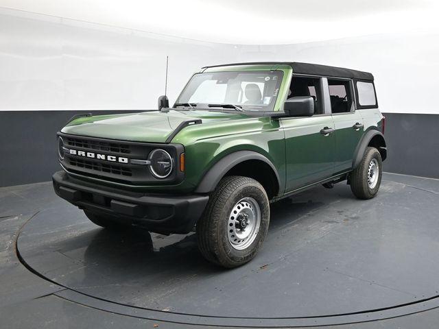 new 2025 Ford Bronco car, priced at $37,697