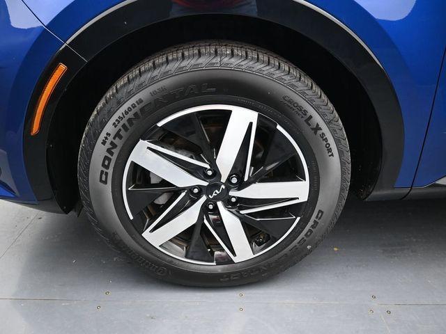 used 2022 Kia Sorento car, priced at $28,684