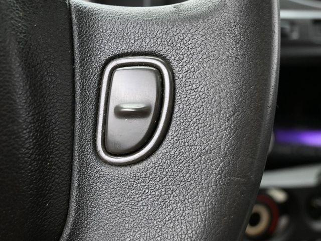 used 2005 Saturn Vue car, priced at $3,398